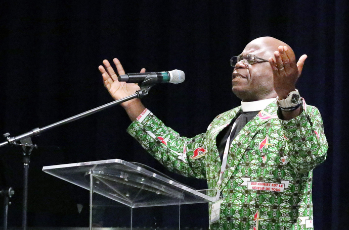 Africa pastor speaks at Wesley Covenant Association gathering