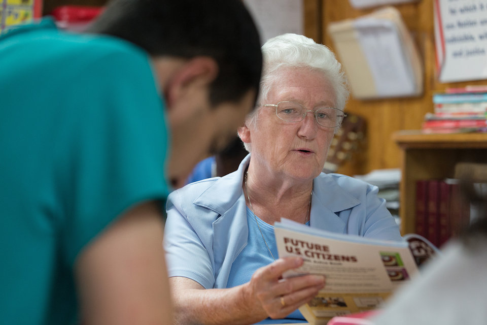 Nun providing English as a Second Language services to refugees at US-Mexico border