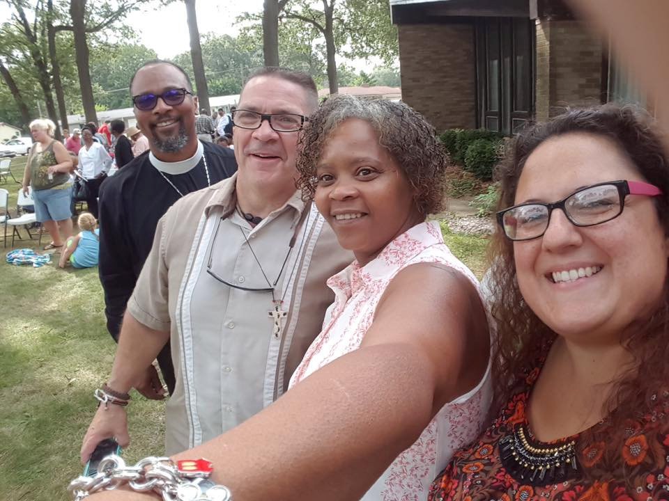 Outdoor worship at Crestwood UMC