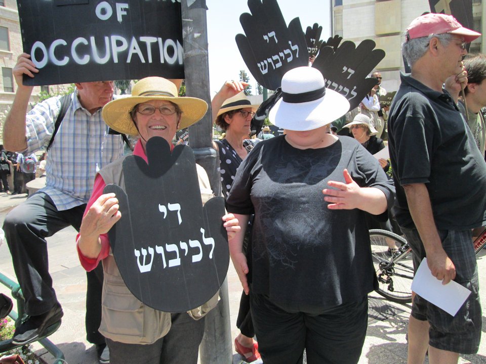 Women in Jerusalem marching for peace.