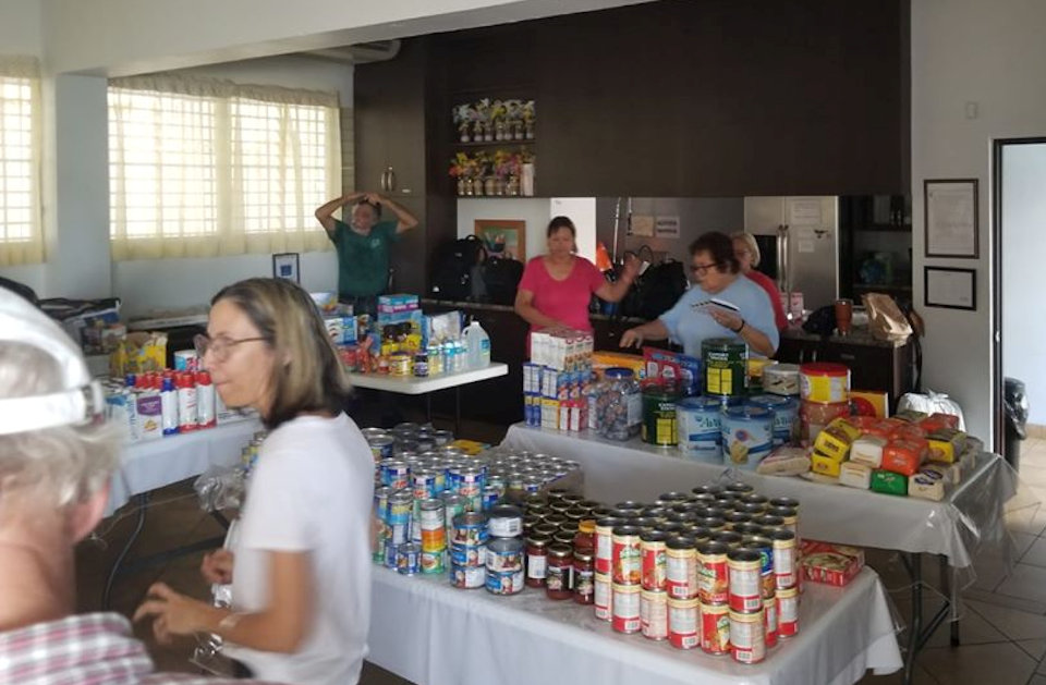 Food distribution after earthquake