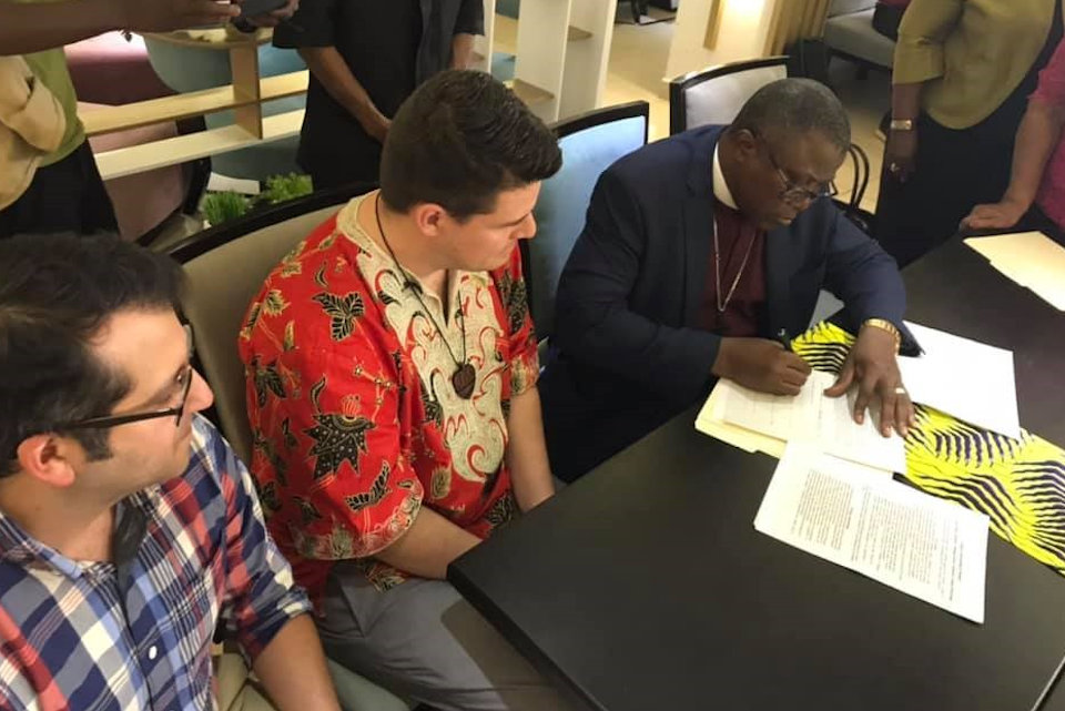 Signing the Liberia Covenant of friendship and ministry