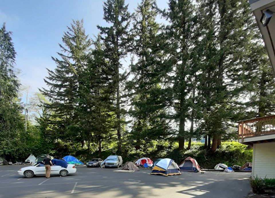 Helping the homeless with shelter and tents in Oregon.