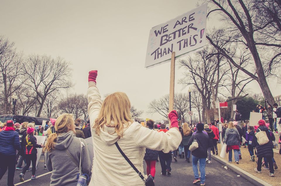 Polarization marks our society by protest.