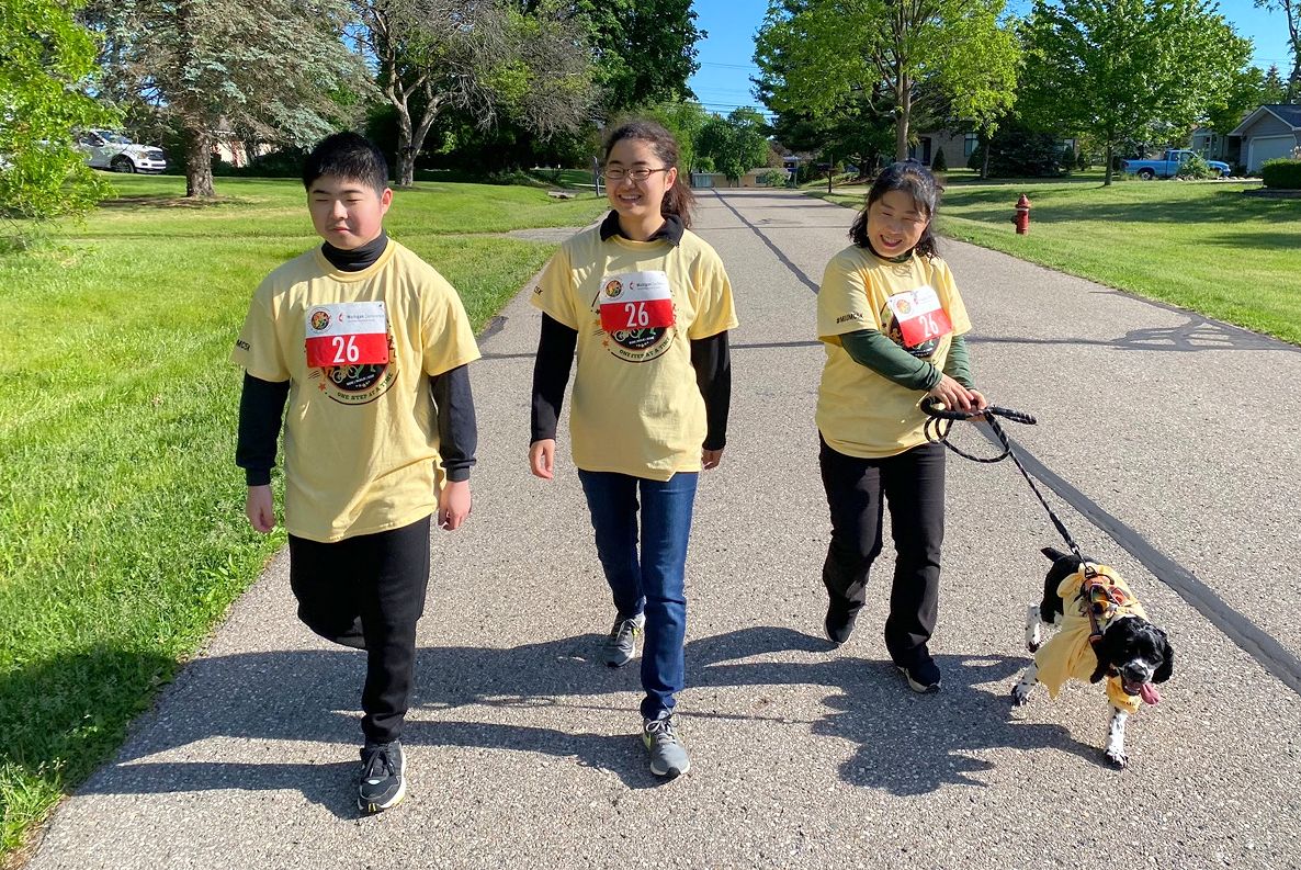 5K participants from Troy Korean UMC walk for hungry children