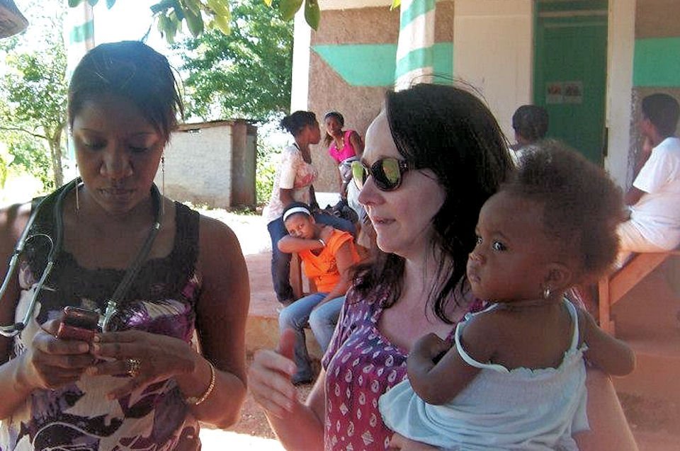 A deaconess who serves Haiti