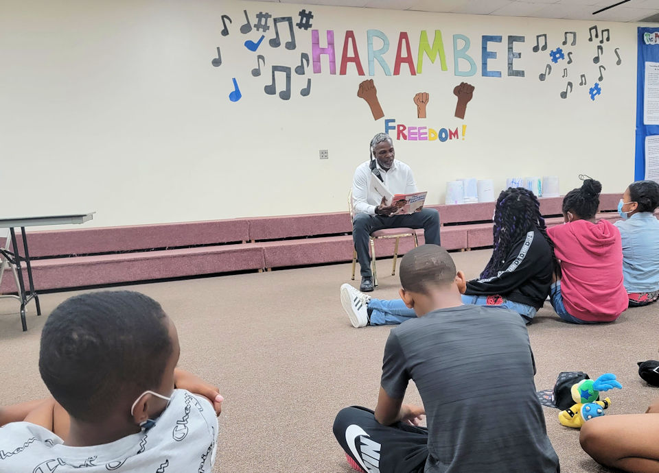 Interns serving in Flint