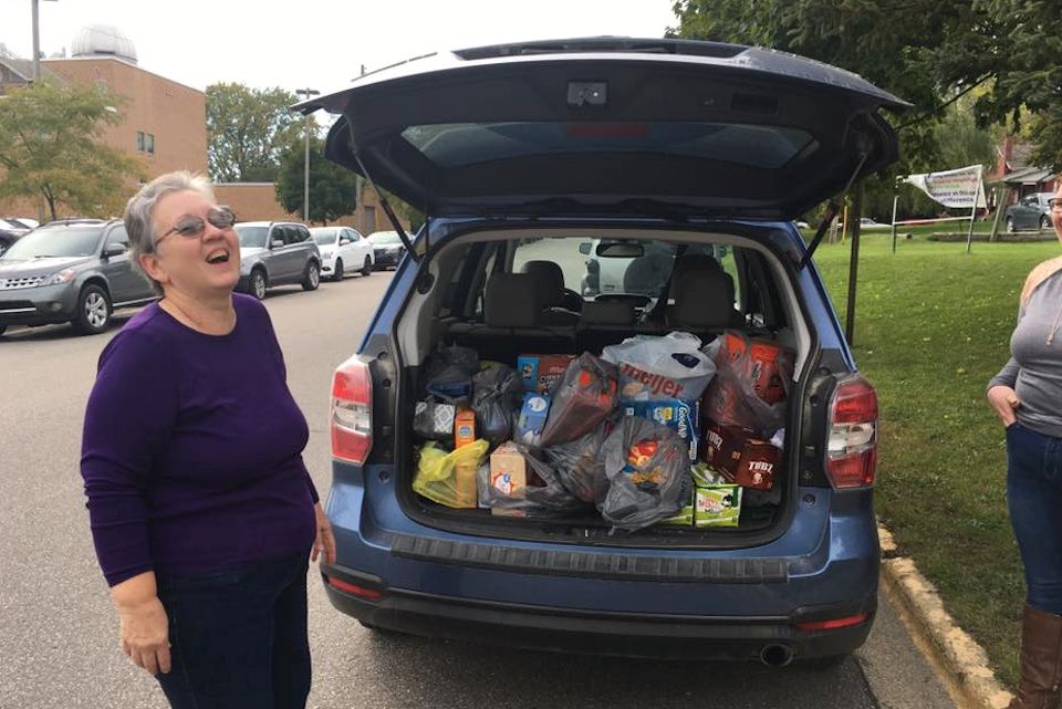 Feeding students on campus