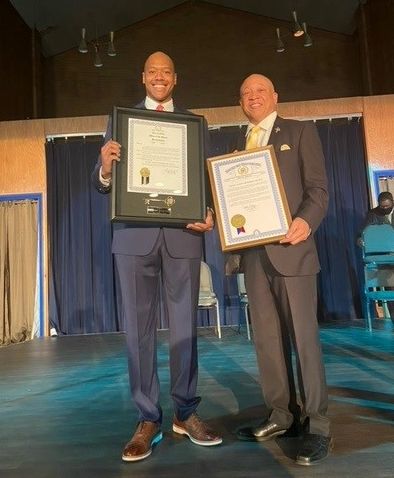 James Cogman accepts Flint Key to City