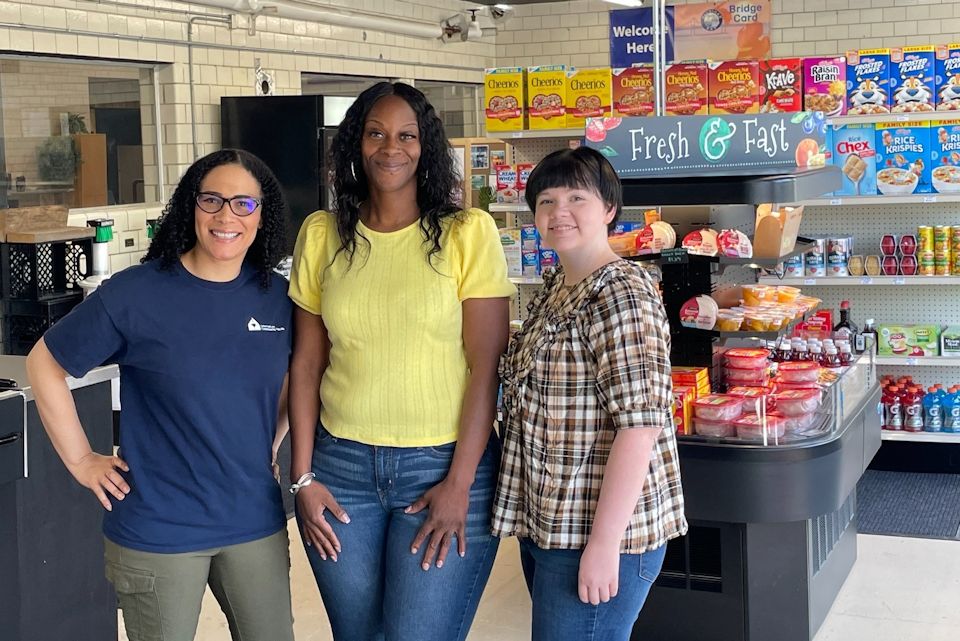 Fresh Market staff