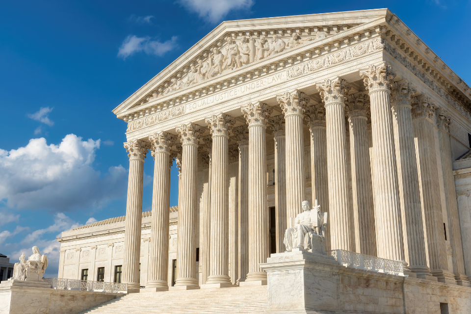 Photo of U.S. Supreme Court