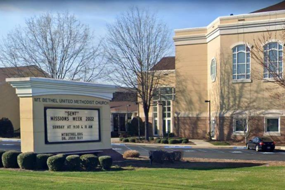 The front of Mt. Bethel Church in Marietta, Georgia.