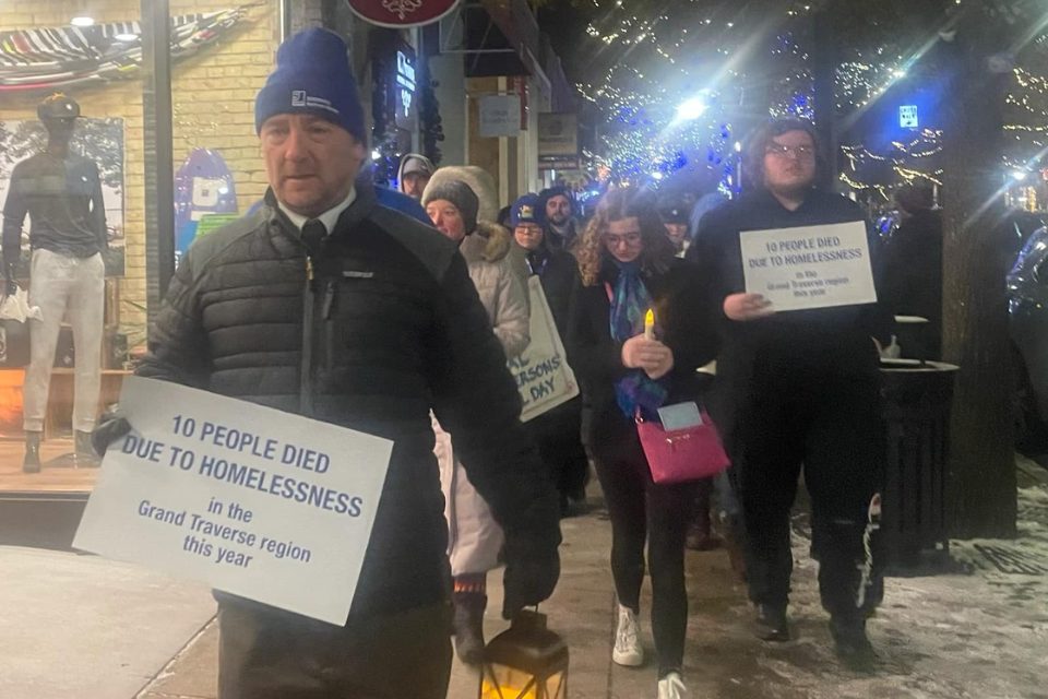 People marching to end homelessness