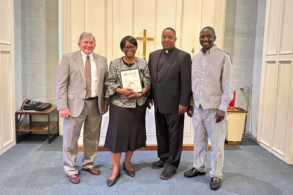 Church leaders receiving award
