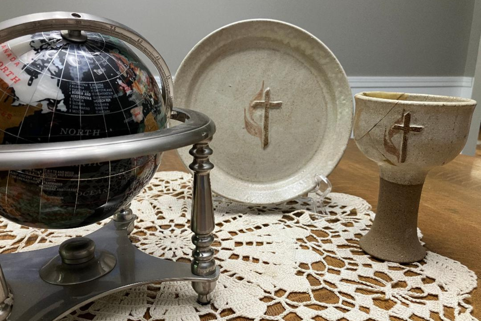 Globe, plate, and chalice for communion