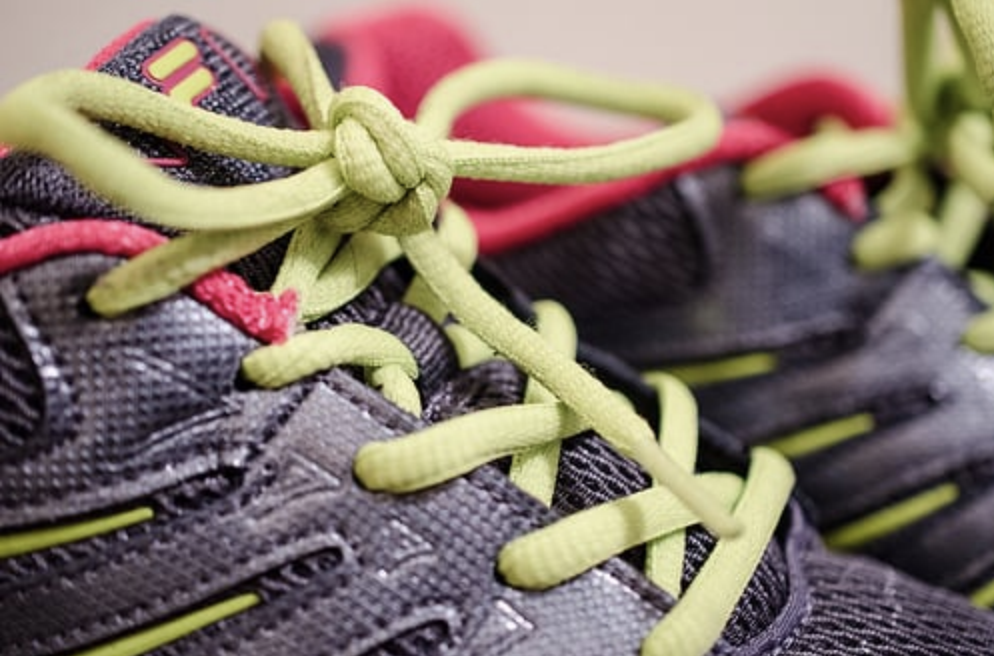 Tennis shoes